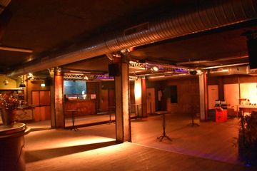 Paris corporate event spaces Party room Le Club image 4