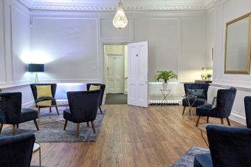 London training rooms Meeting room Lounge and Meeting Rooms image 0