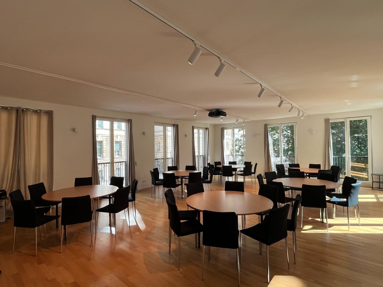 Berlin Coworking Workshop space EmMi 1 image 11