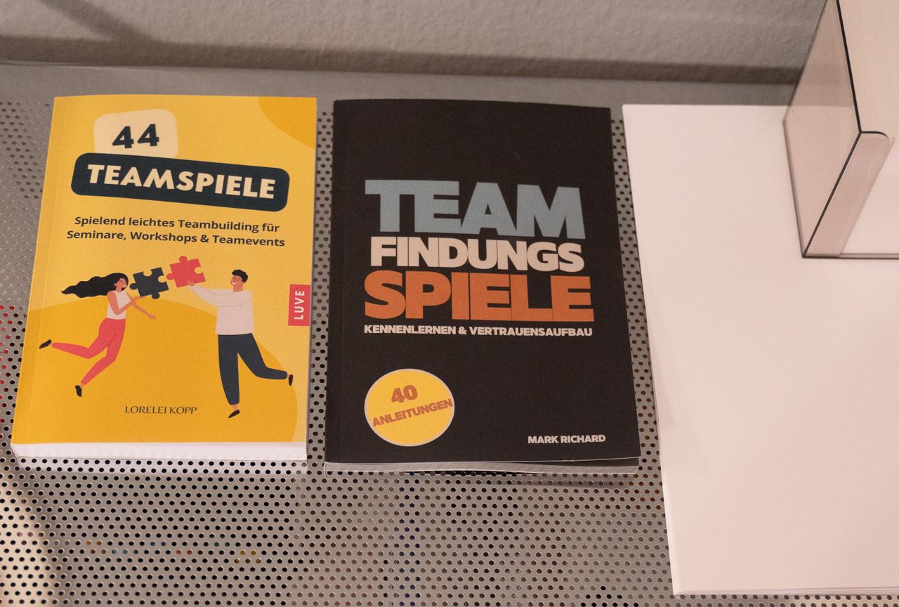 Stuttgart  Boardroom LEO II - Toller Seminar- und Coachingraum in Stuttgart Mitte image 1