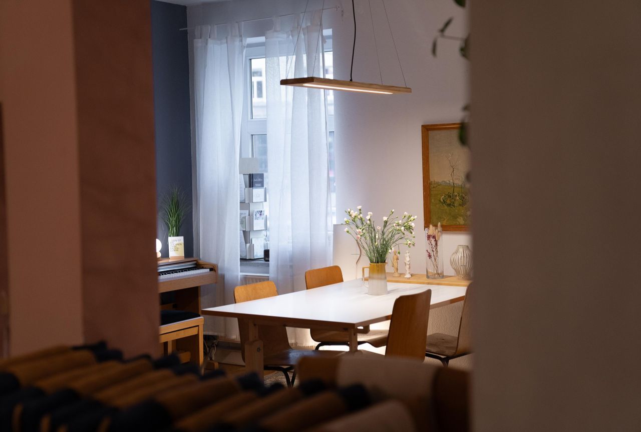 Stuttgart  Boardroom LEO II - Toller Seminar- und Coachingraum in Stuttgart Mitte image 1