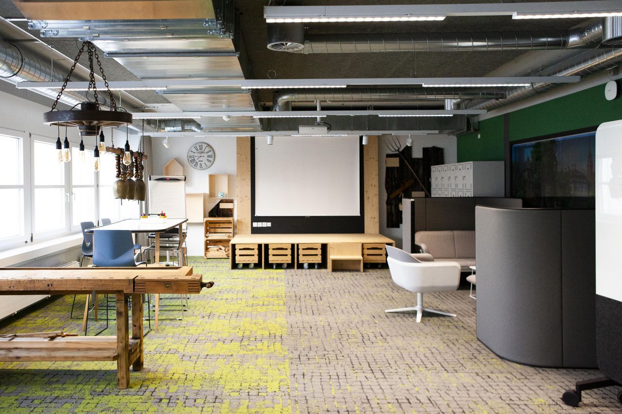 Münchenstein  Coworking spaces Meeting, Event & Seminar Room image 4