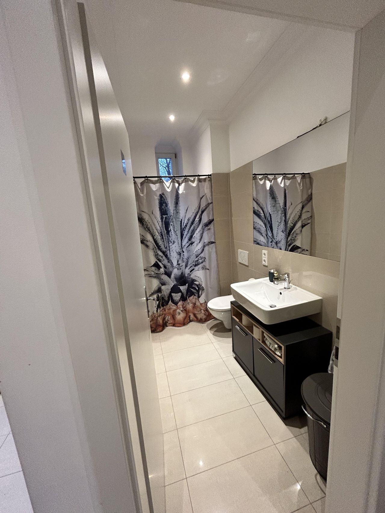 Munich  Meeting room Ganzes Büro - Großer Raum + Meeting Raum image 3