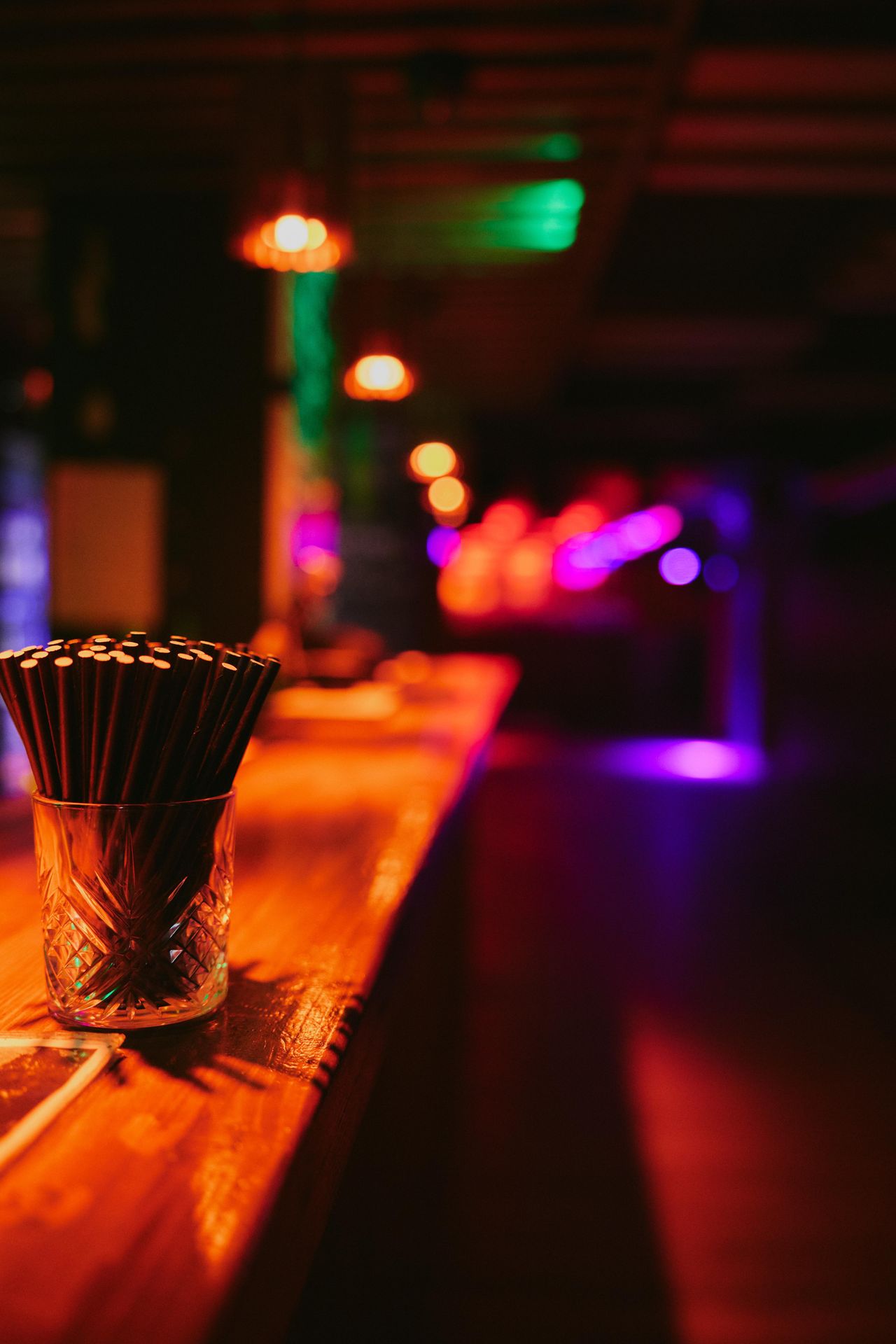 Köln Offsite-Meeting Partyraum Unser cooler Clubraum unten - DJ Pult image 8