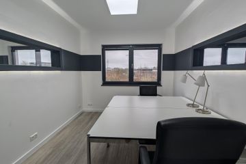 Rest der Welt Coworking Außergewöhnliche Locations Moderner Veranstaltungsspace mit Dachterrasse image 7