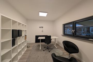 Rest der Welt Coworking Außergewöhnliche Locations Moderner Veranstaltungsspace mit Dachterrasse image 8