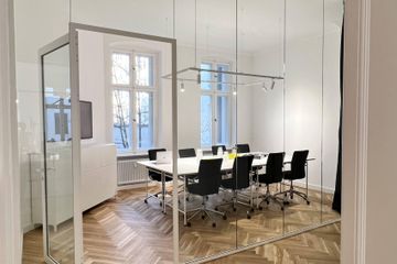 Berlin Mobile Working Meeting room Glass Workshop Room image 0