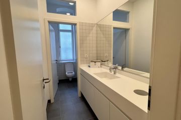 Berlin Mobile Working Meeting room Glass Workshop Room image 8