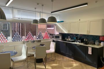 London  Meeting room W1 Workspace image 1