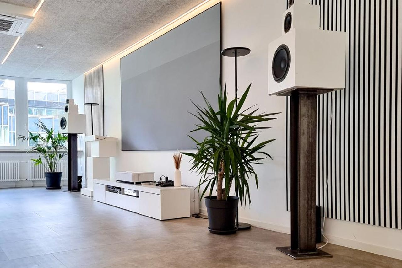 Stuttgart  Meetingraum Raum komplett image 4