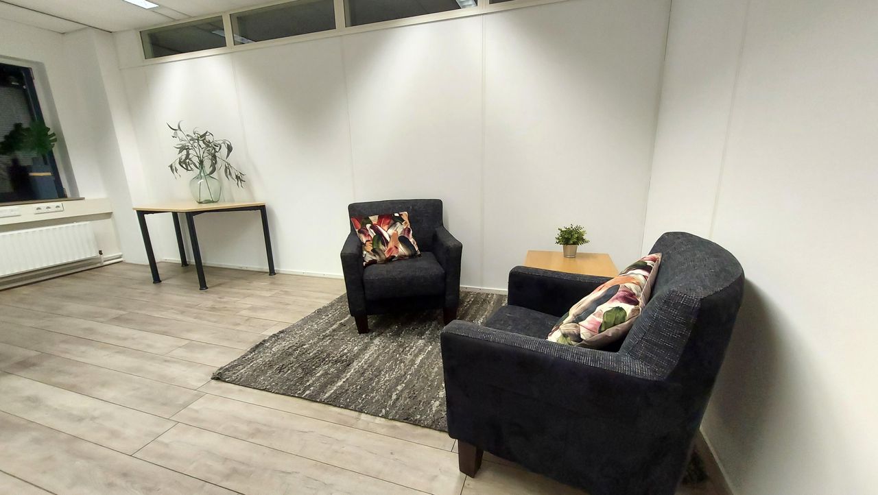 Rest of the World Klantafspraak Office space 1.12 Therapie-/gespreks- /overlegruimte op de 1e etage image 3