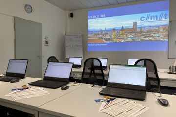 München Workshop Trainingsruimtes Raum Prag für 20 TN image 1