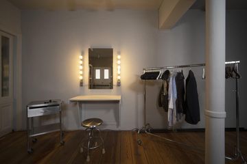 Hamburg Kreatives Meeting Unusual venue Capitis Khrome Studio image 1