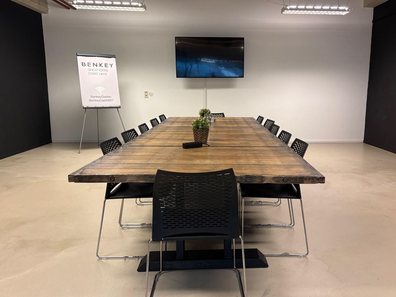 Eindhoven Offsite meeting Vergaderzalen Class Room image 0