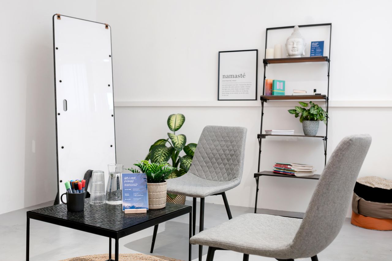 Würzburg Kreatives Meeting Coworking spaces Coaching-Raum im nomad image 4