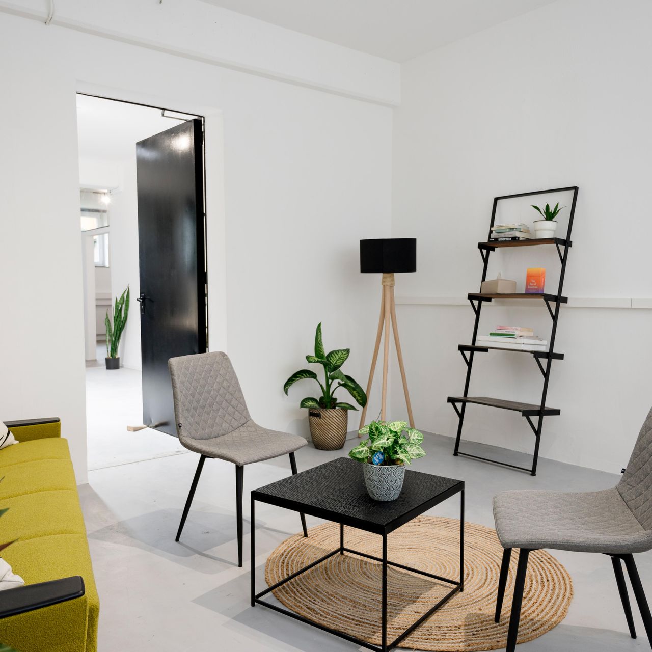 Würzburg  Coworking spaces Coaching-Raum im nomad image 2