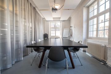 Zürich Kundengespräch  Sitzungszimmer image 1