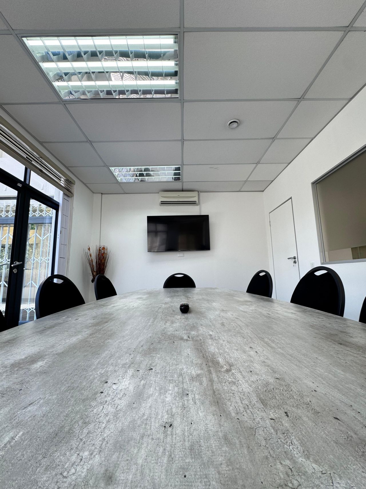Cape Town  Boardroom Valencia 2 image 4