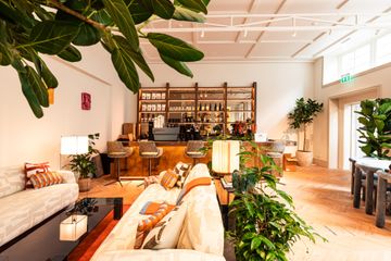 Amsterdam  Meeting room Linge Meeting Room image 2