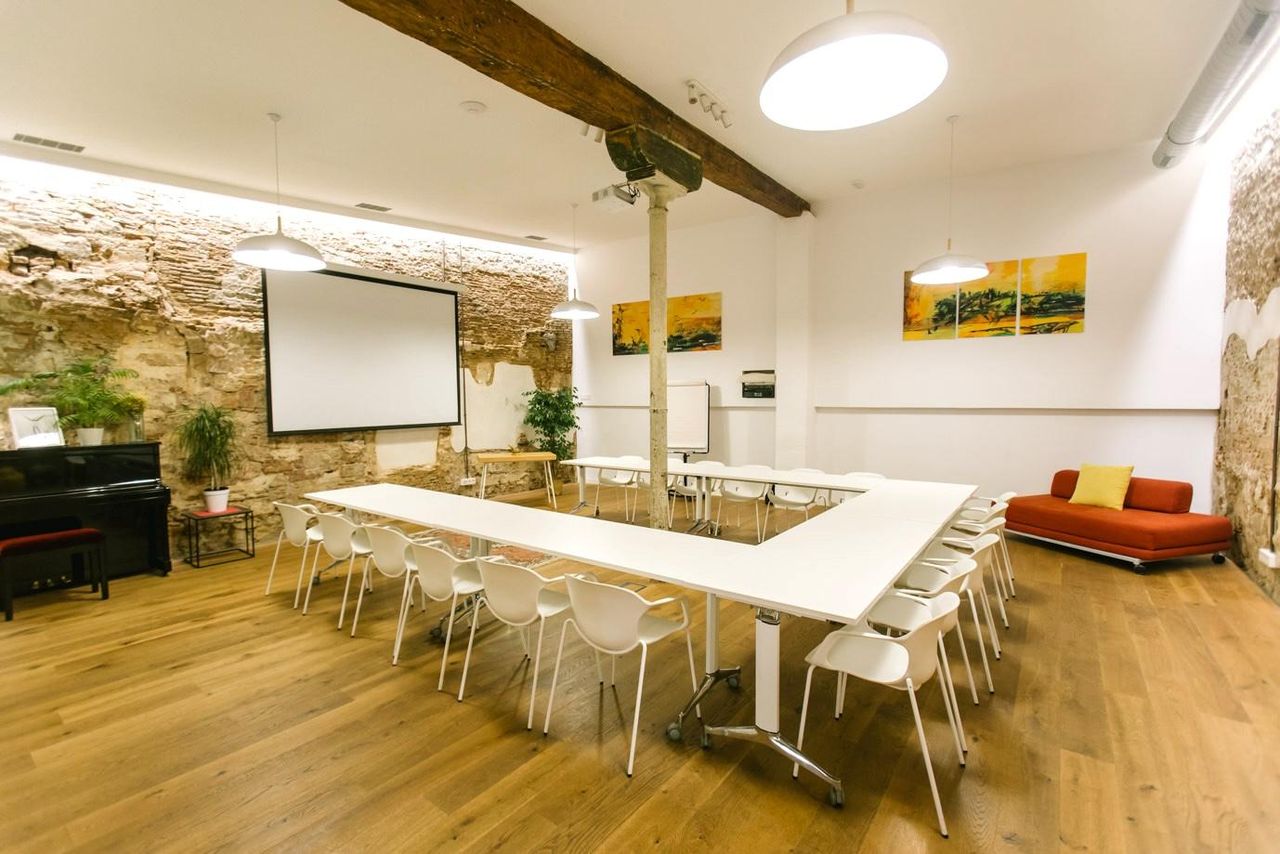 Barcelona  Meetingraum 220 m² Private Zen Venue for Events - Full Buyout in El Born, Barcelona image 8