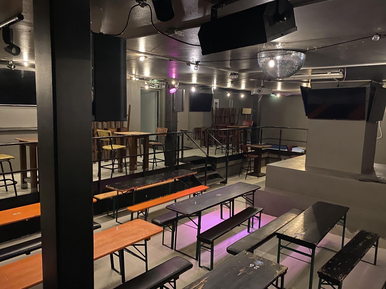 Berlin  Bar 1820 Bar image 6