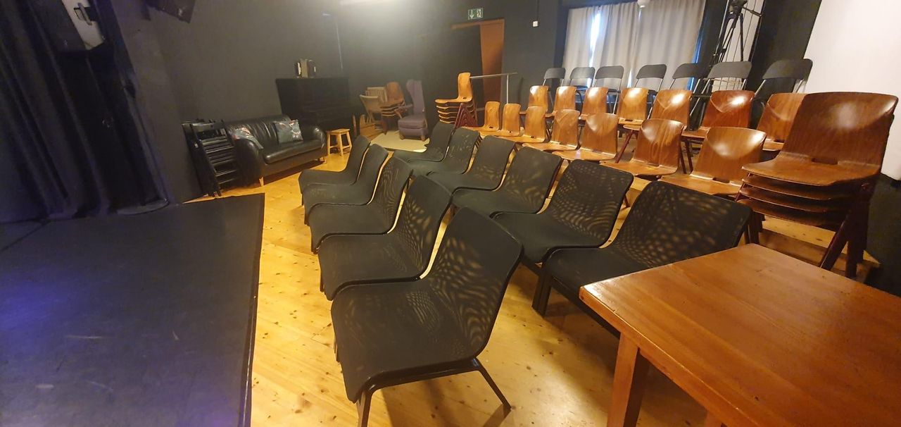 Rest of the World  Coworking space Salle Spectacle image 0