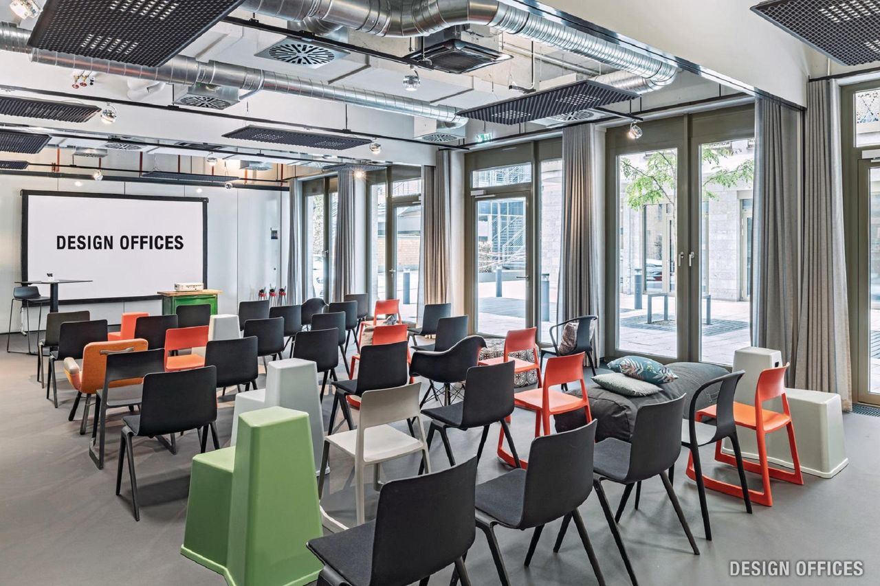 Stuttgart Offsite Meeting Coworking spaces Training Room I+II image 1