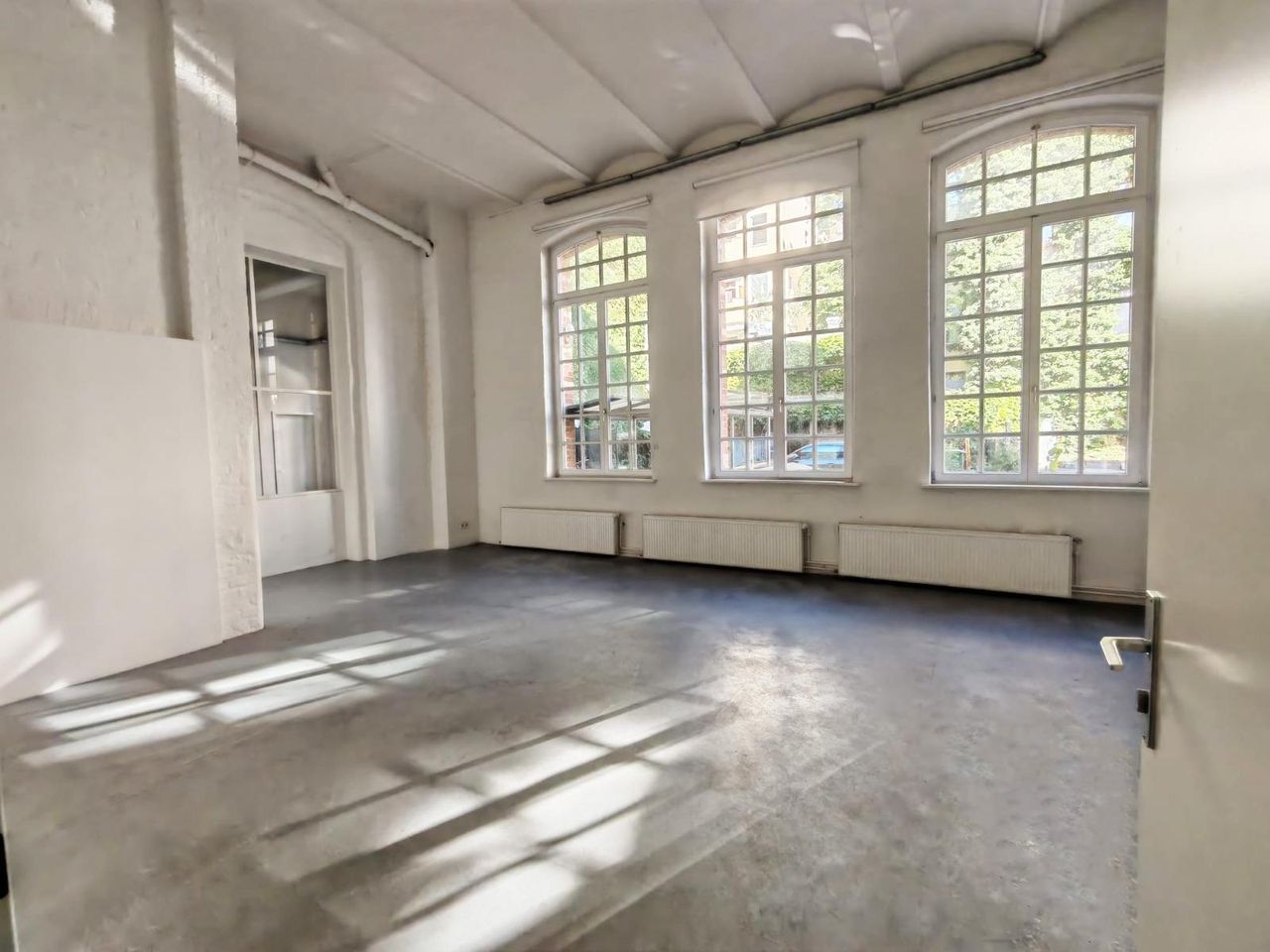 Berlin  Atelier Pandora Art Gallery image 9
