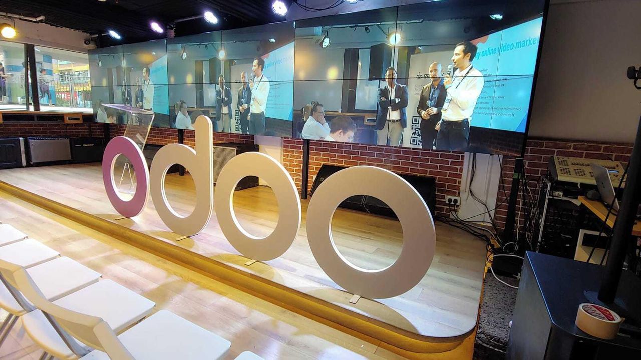 Hong Kong workshop spaces Coworking Space The Theatre image 20