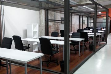 Madrid workshop spaces Meeting room Be Worker Coworking image 15