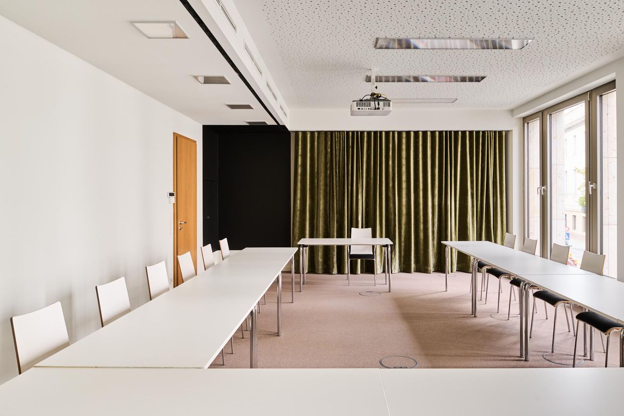 Berlin  Meetingraum 1.02 image 4