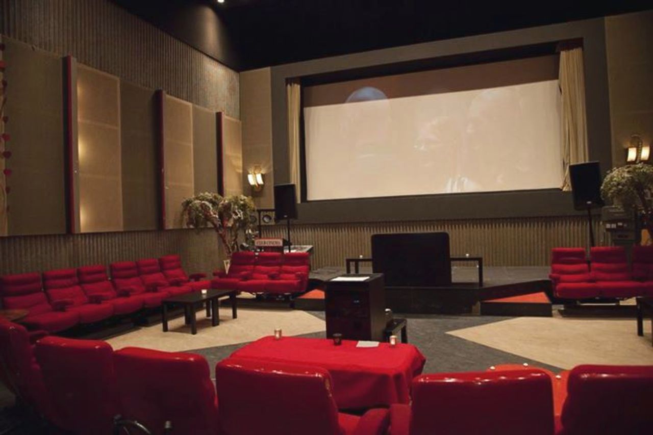 Rest der Welt training rooms Kino Kinosaal image 4