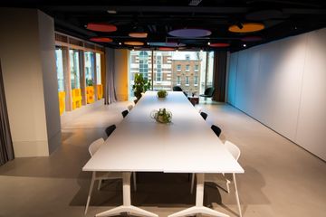 London  Coworking space Madalina Vasilie image 1