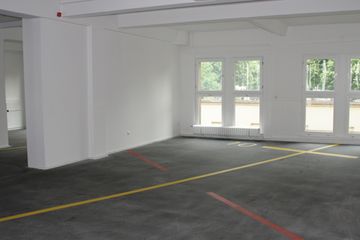 Berlin corporate event spaces Industrial space Tempelhof - Hangar 5 image 5