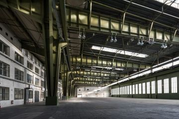 Berlin corporate event spaces Industrial space Tempelhof - Hangar 5 image 2