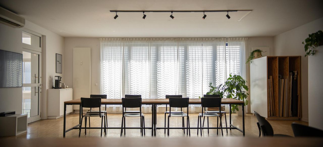 Cologne Kreatives Meeting Function Room studio delikam image 12