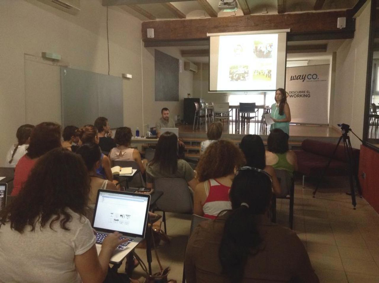 Rest der Welt training rooms Coworking Space Maritim image 3