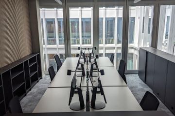 Berlin   Flex Desk image 1