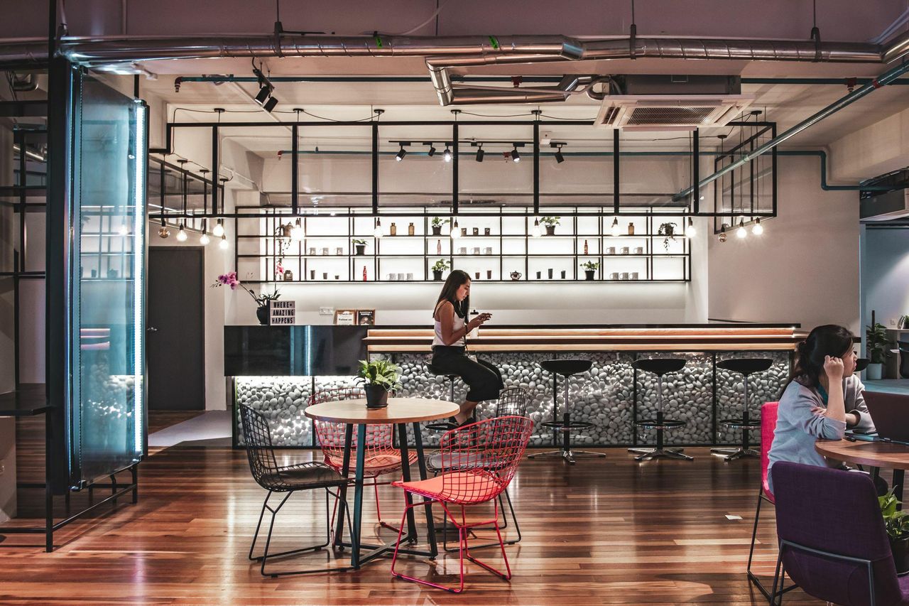 Rest van de wereld  Coworking ruimte Flexi Desk (Free Seating) monthly membership image 2