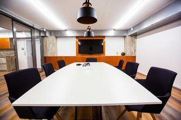 Erfurt Konferenz Meetingraum/Besprechungsraum FREI RÄUME