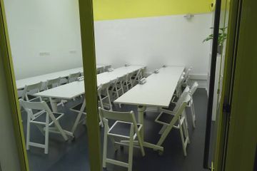 Barcelona training rooms Meeting room HONEYBEES image 4