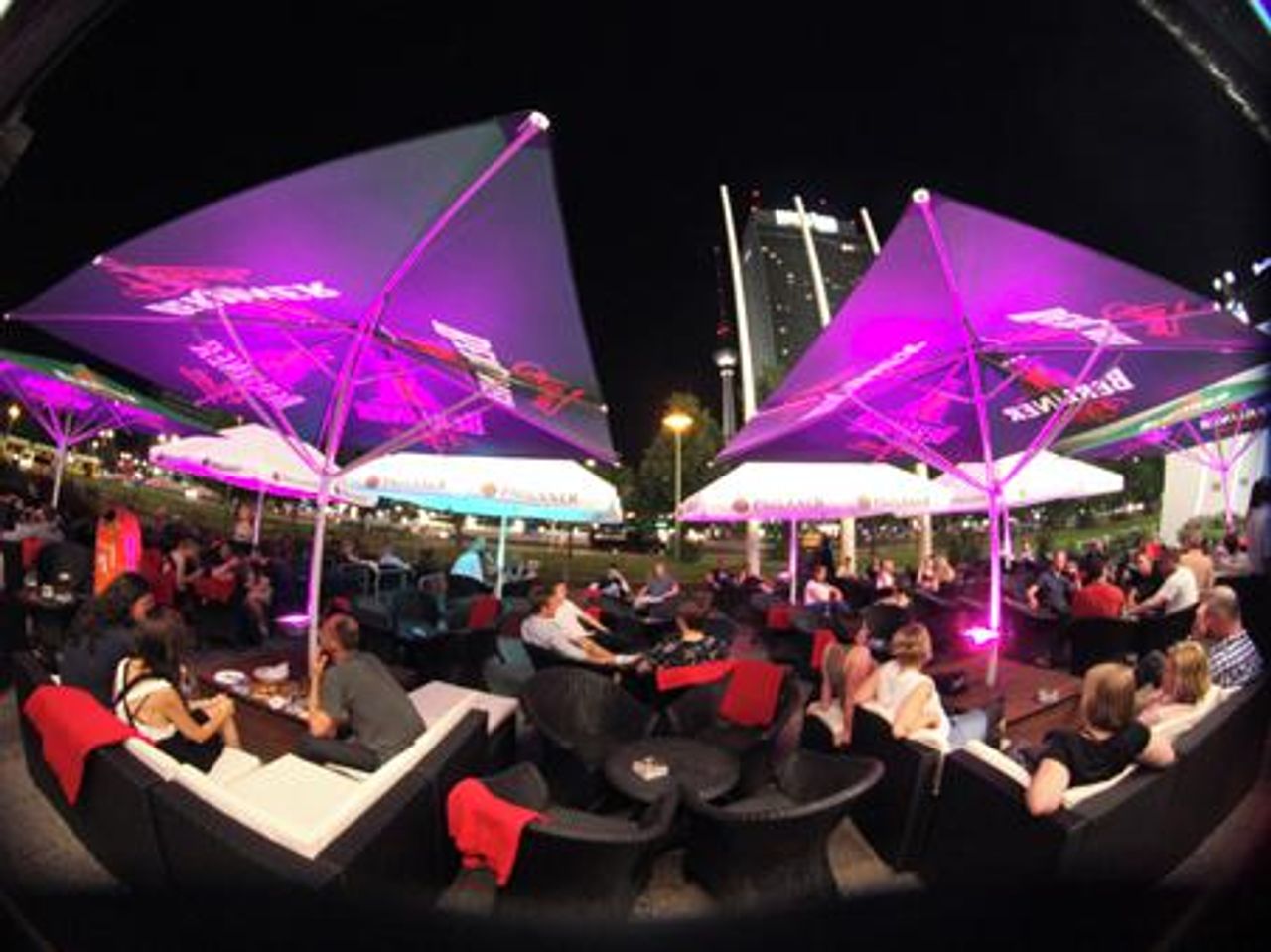 Berlin Präsentation Bar/ Nachtclub Knutschfleck Berlin image 10