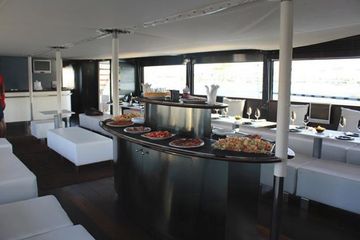 Rest van de wereld corporate event spaces Boot Dama de Valencia image 5