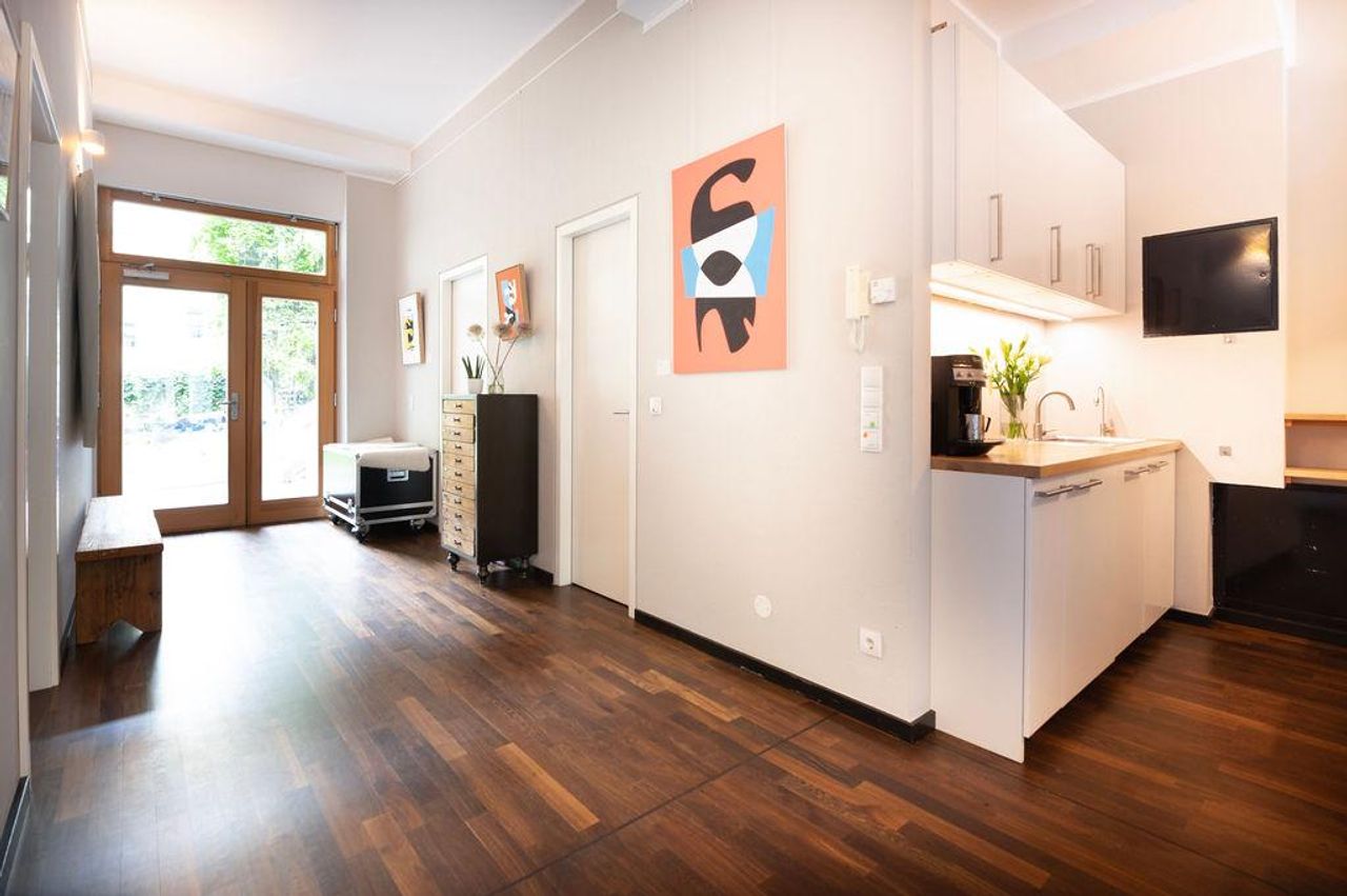 Berlin Kreatives Meeting Meetingräume Walnuss-Raum image 5