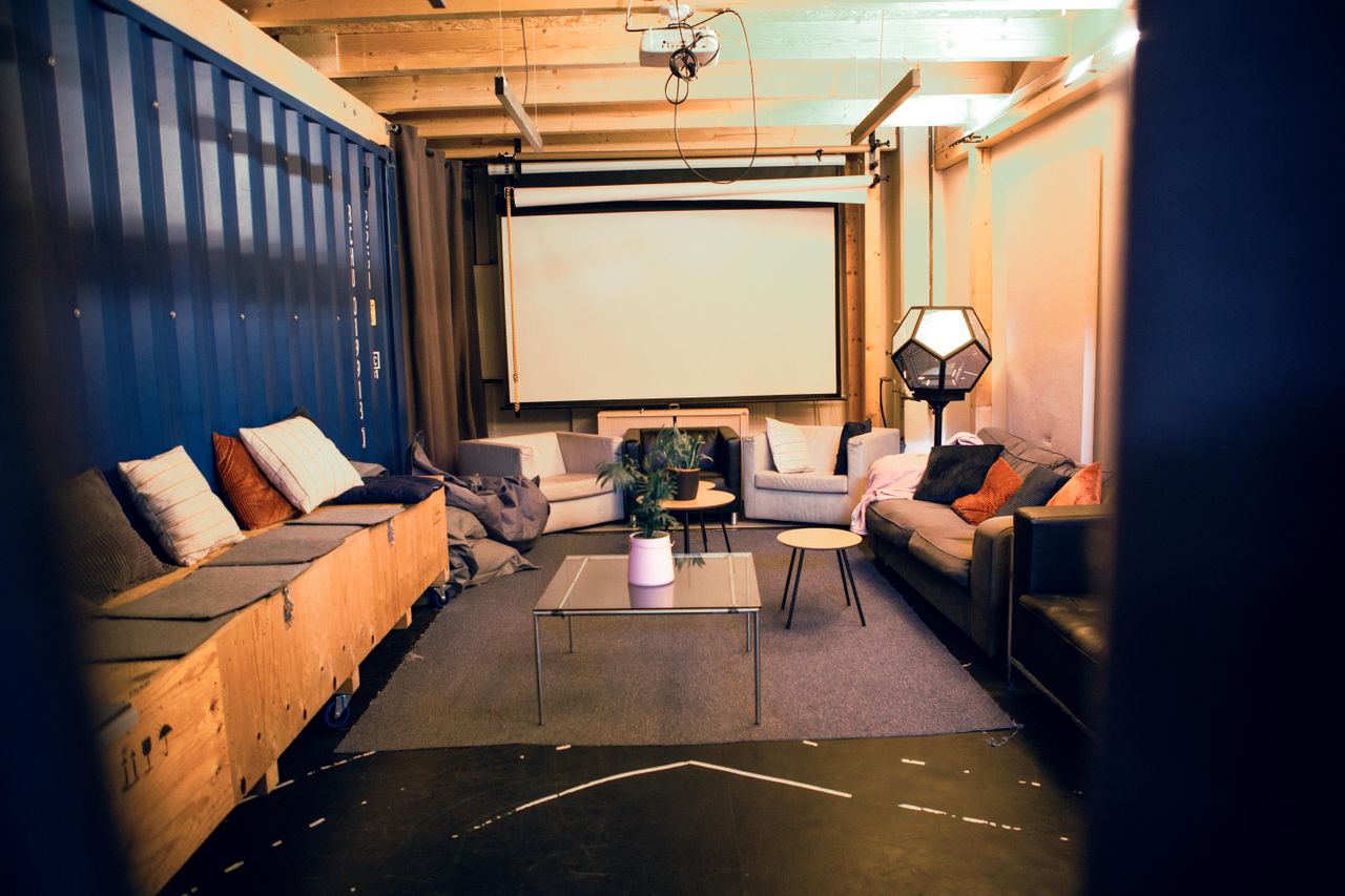 Berlin Offsite-Meeting Workshop-Räume Innovation Hub - Hackerspace & Workshop Raum image 3