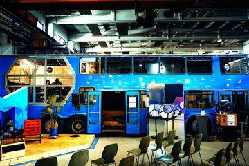 Berlin Offsite-Meeting Workshop spaces Innovation Hub - Hackerspace & Workshop Raum image 0