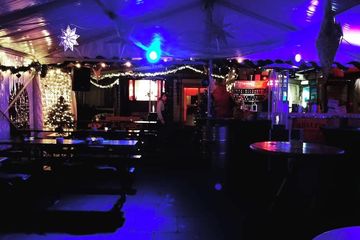 Köln Weihnachtsfeier Schiff/Eventschiff/Floß Winterdorf auf dem Rhein image 5