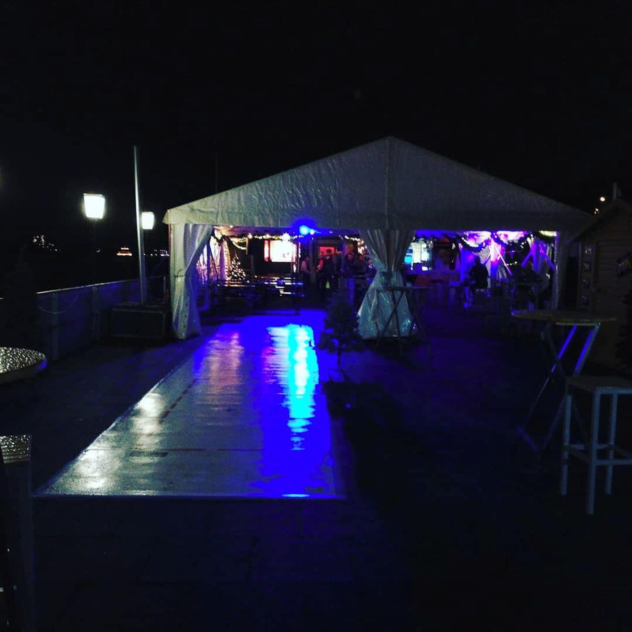 Köln Weihnachtsfeier Schiff/Eventschiff/Floß Winterdorf auf dem Rhein image 6