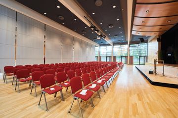 Fellbach  Veranstaltungsraum Festhalle Schmiden image 8