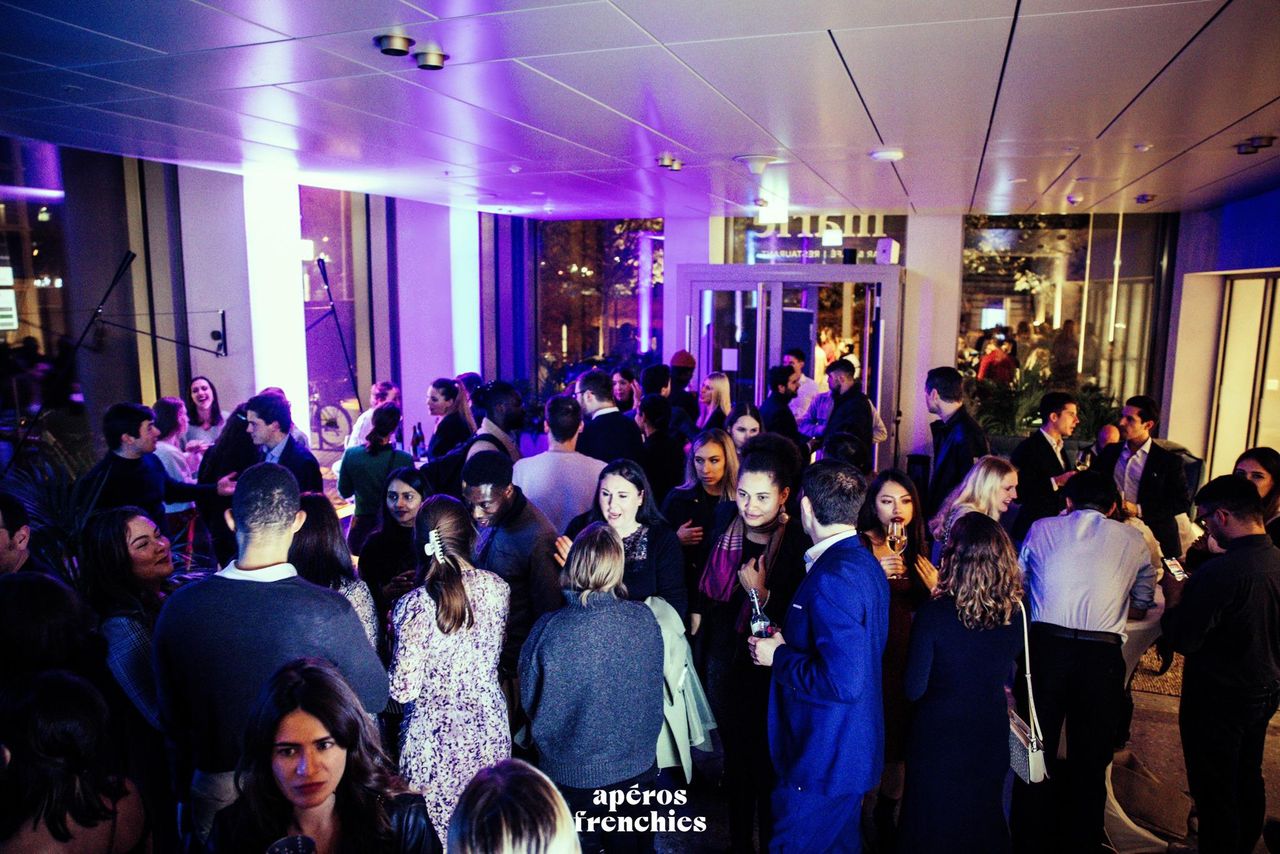 Frankfurt am Main Mobiles Arbeiten Eventlocations Café & Bar image 4